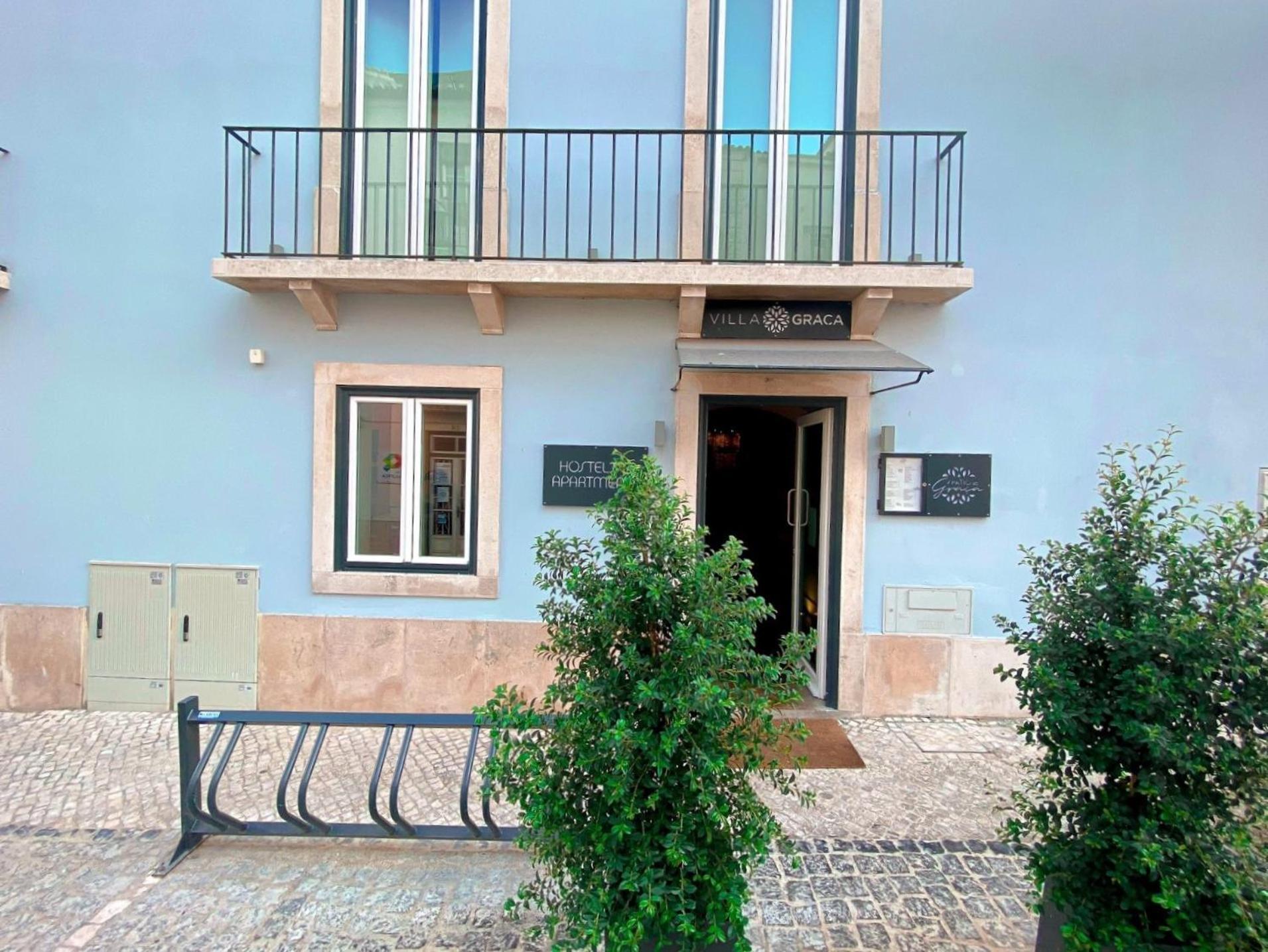 Villa Graca -Hostels And Apartments Santarem Exterior photo